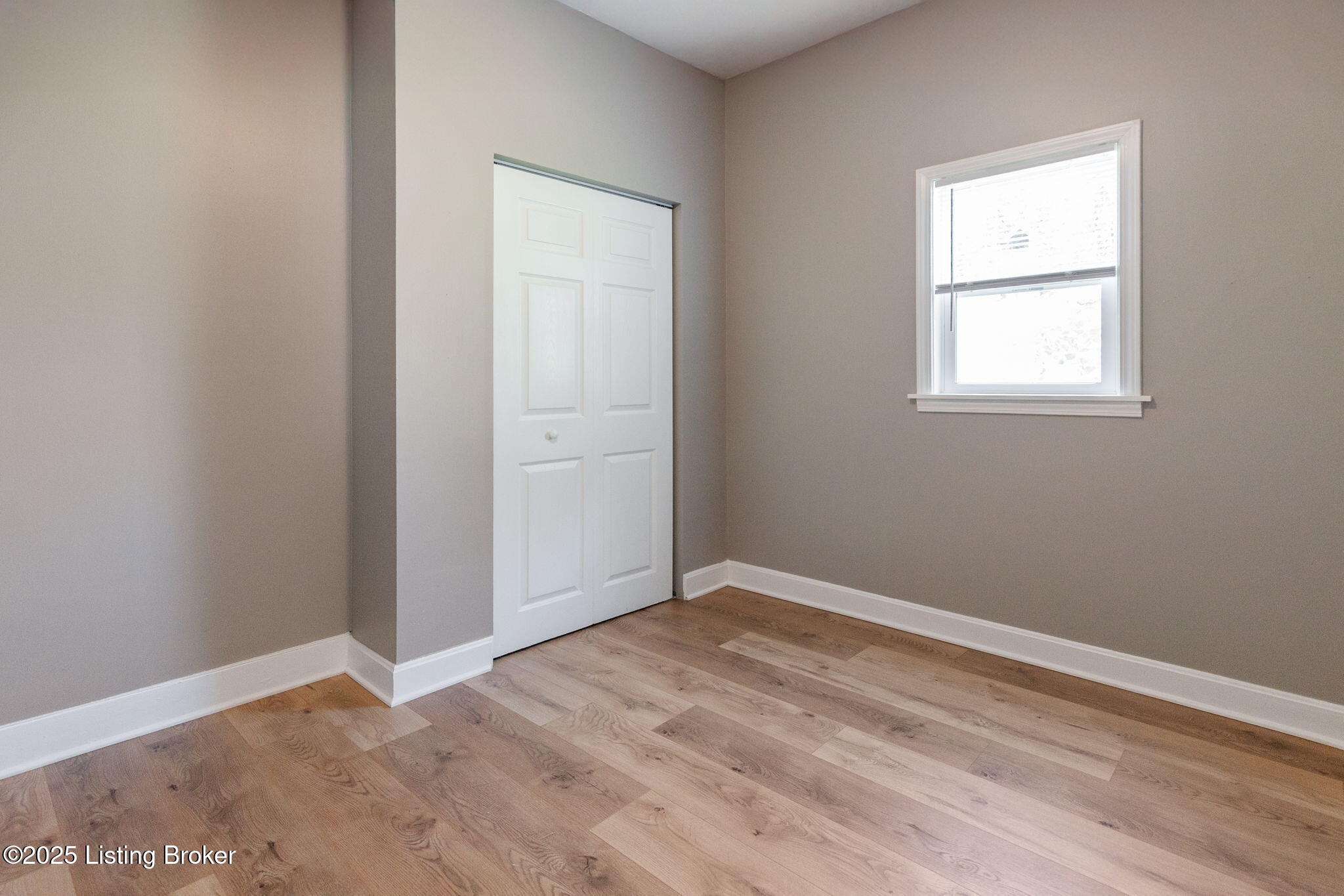 2715 Hillside Terrace