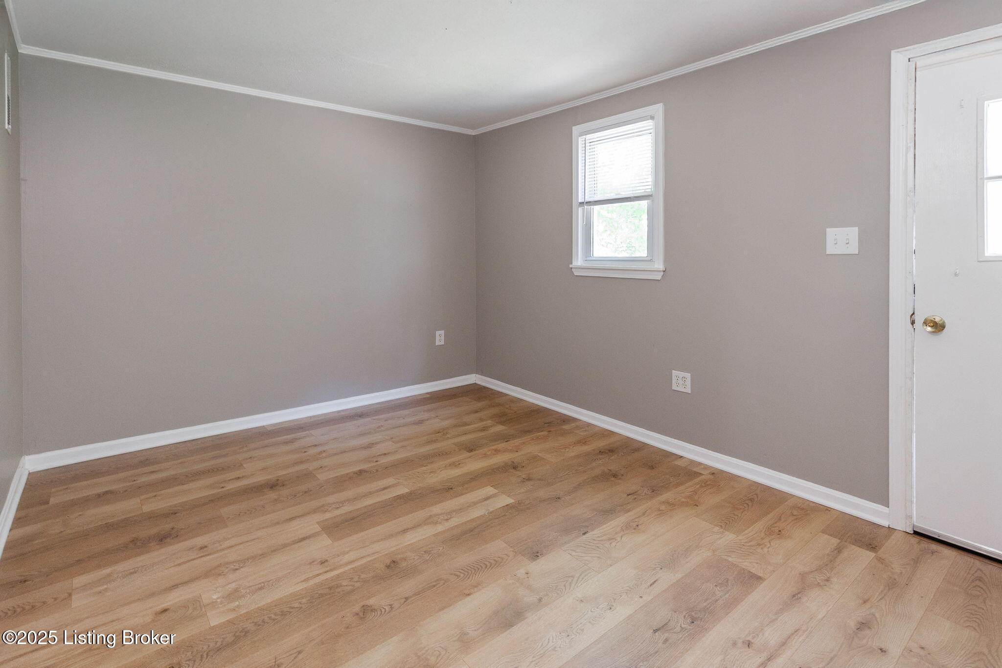 2715 Hillside Terrace