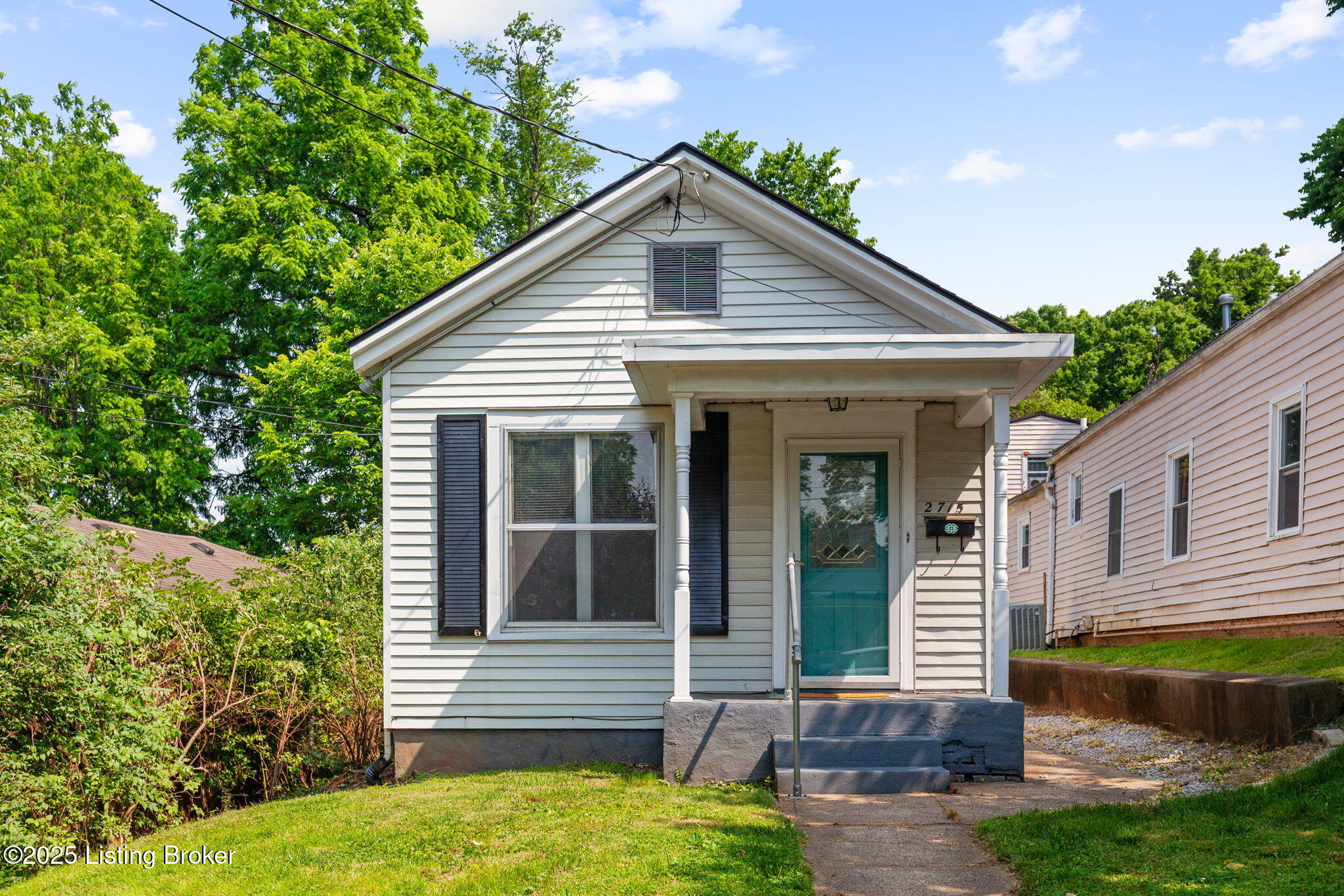 2715 Hillside Terrace