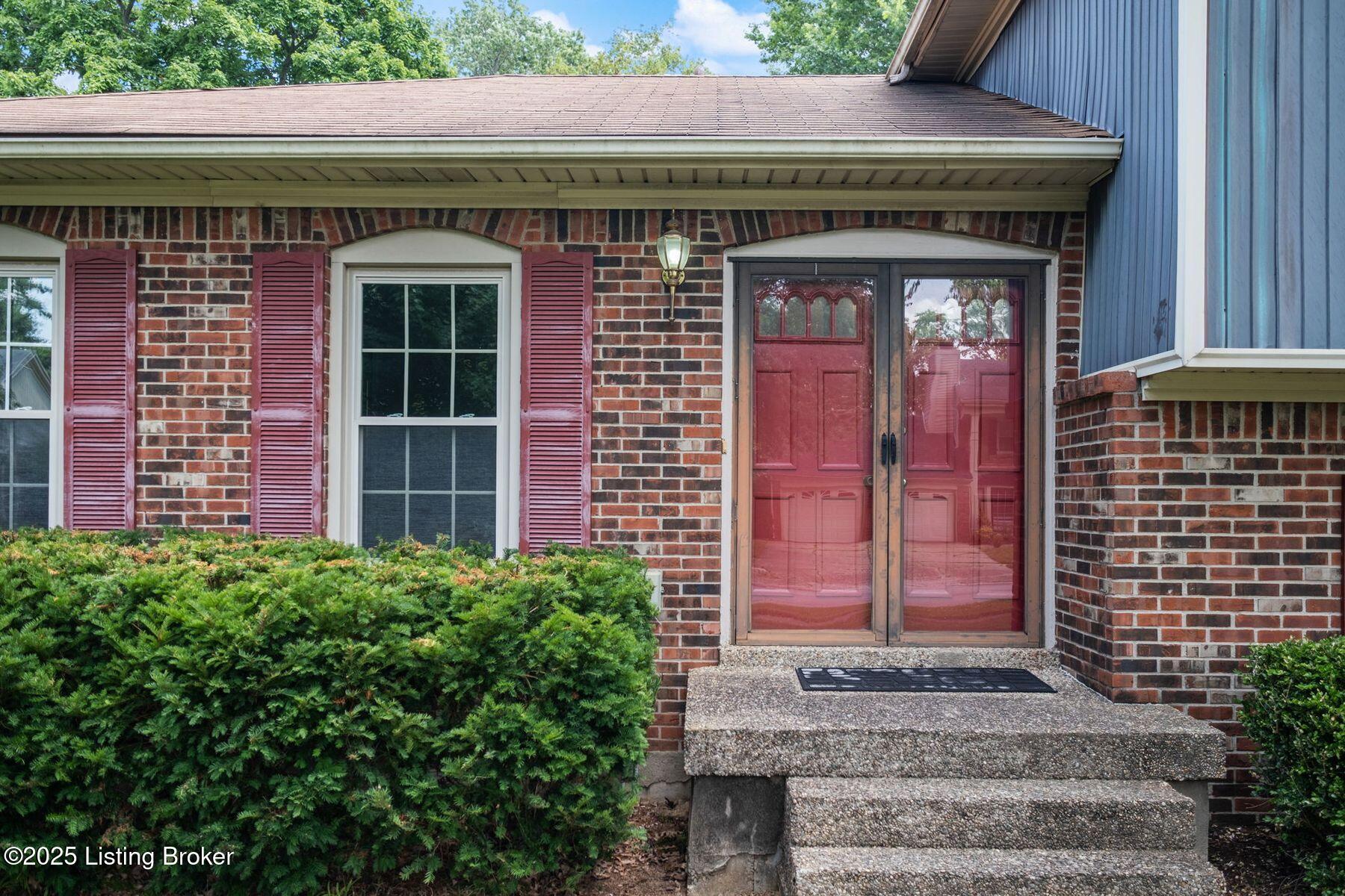2409 Hayward Rd