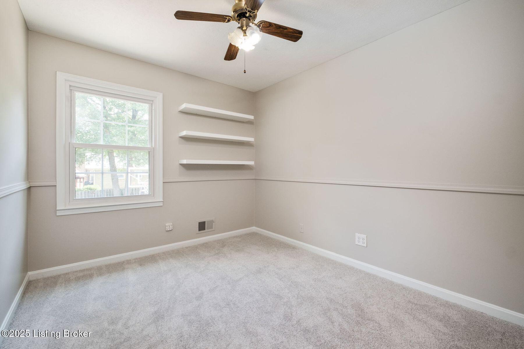 2409 Hayward Rd