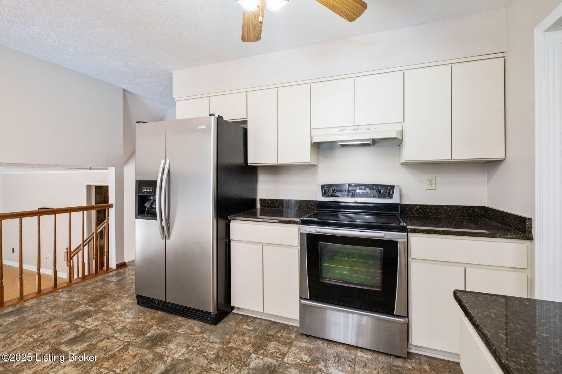 2409 Hayward Rd