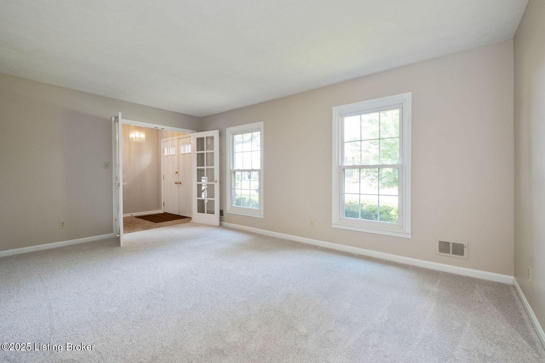 2409 Hayward Rd