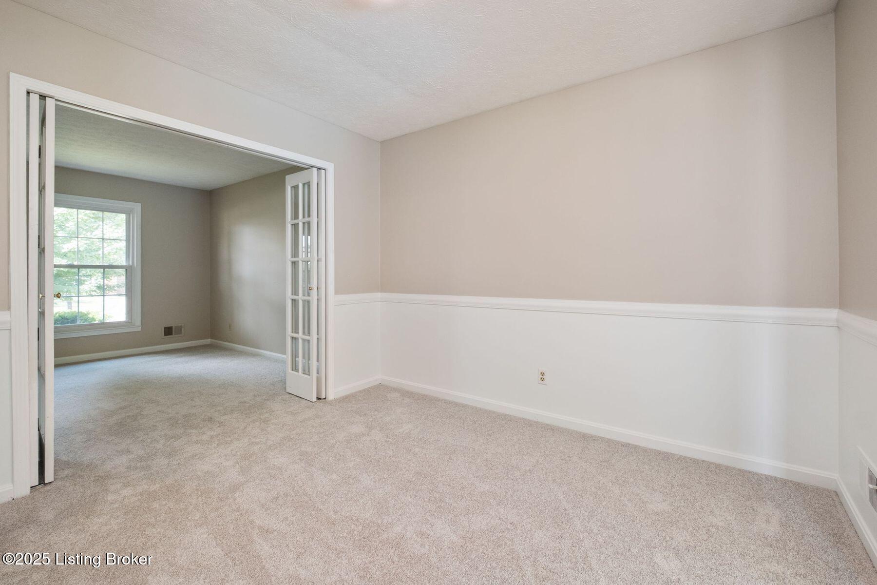2409 Hayward Rd