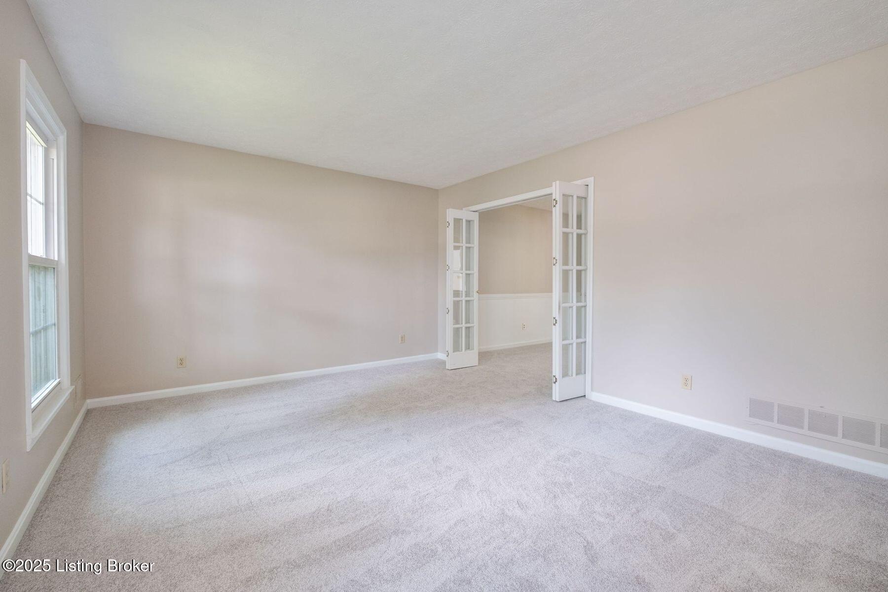 2409 Hayward Rd