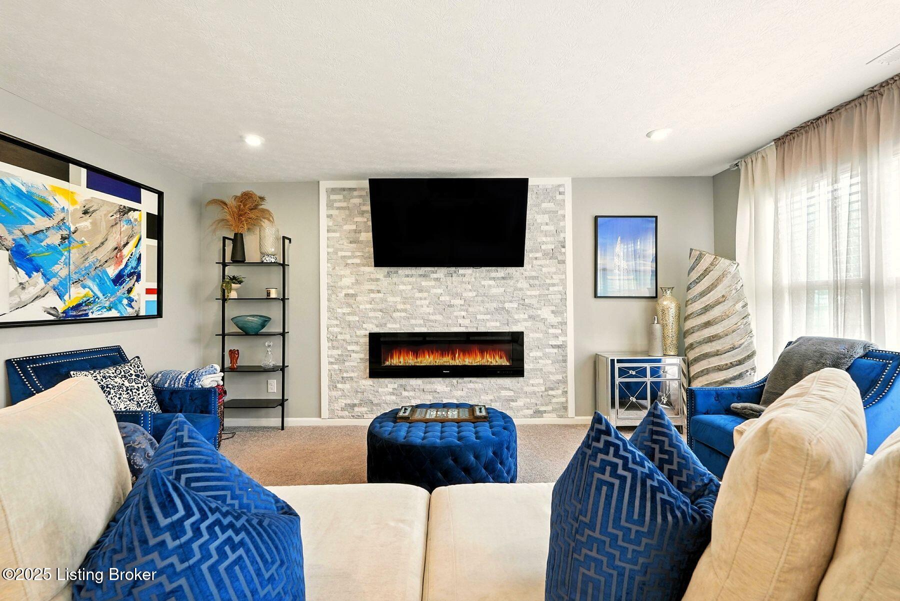 3294 Heather Wood Dr