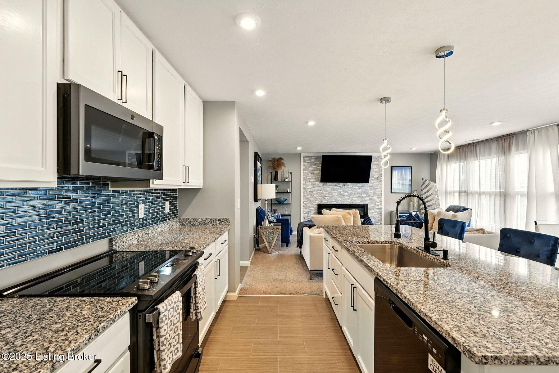3294 Heather Wood Dr