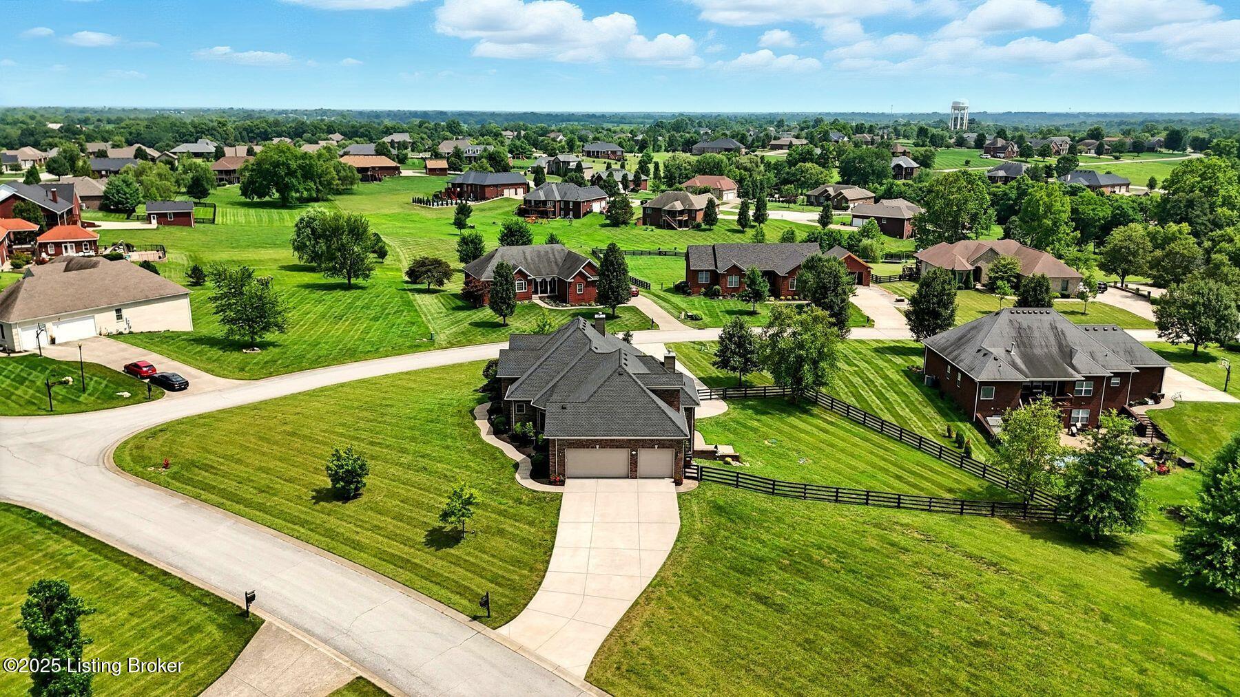 139 Glen Way