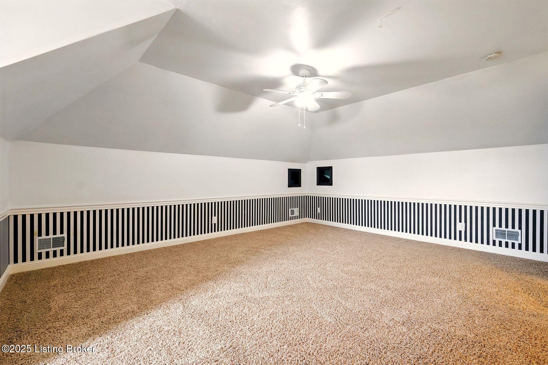 139 Glen Way