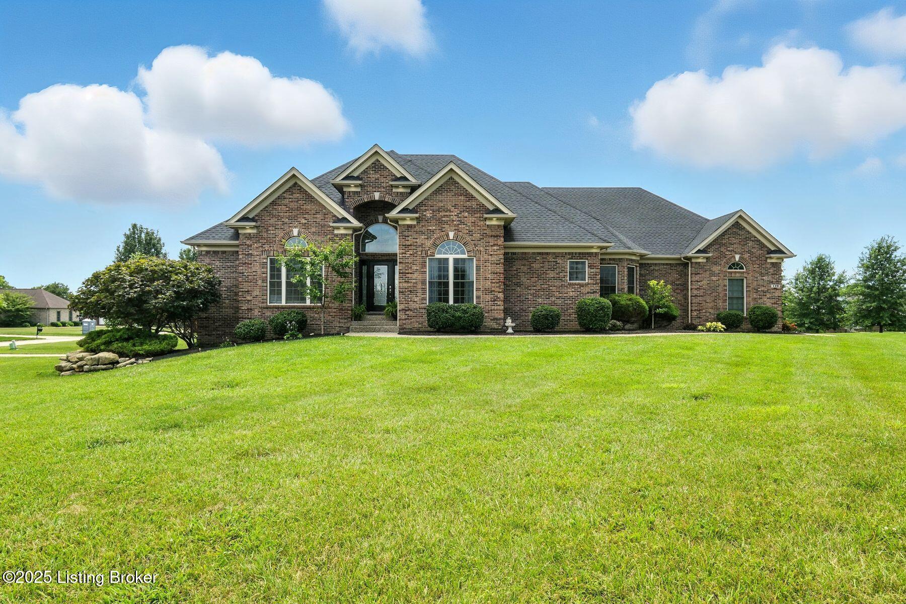 139 Glen Way