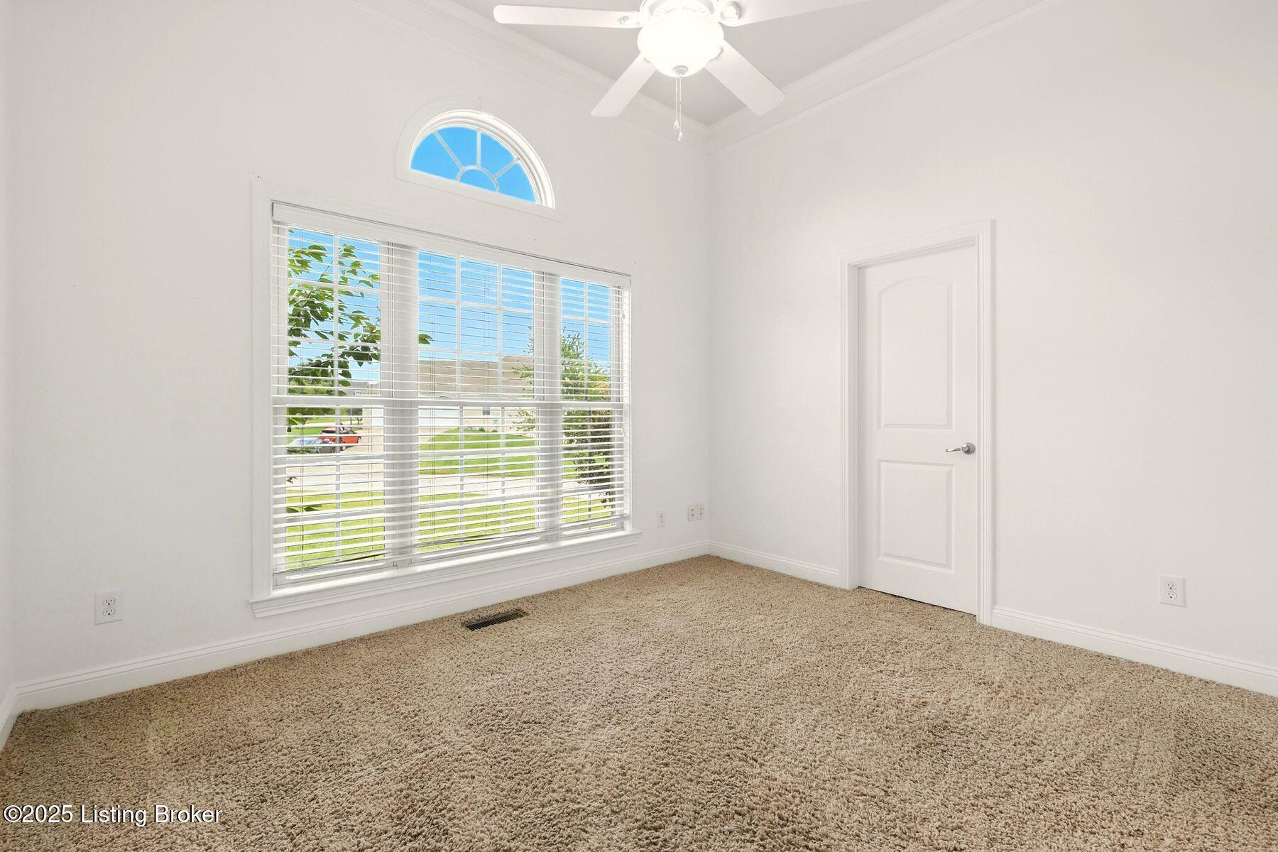 139 Glen Way