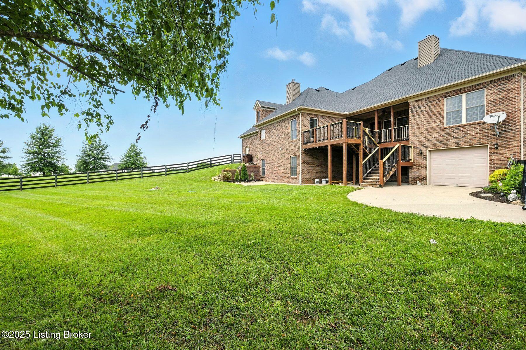 139 Glen Way