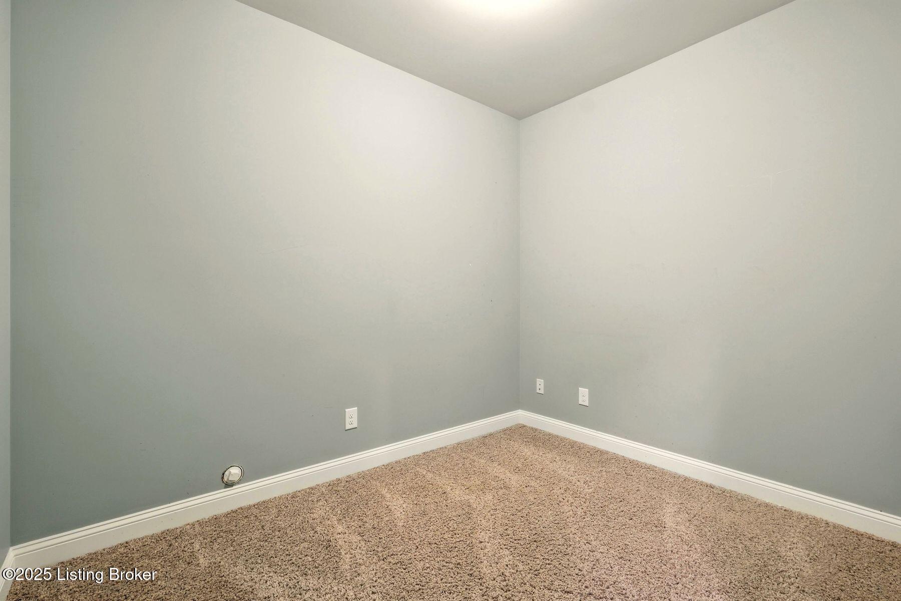 139 Glen Way