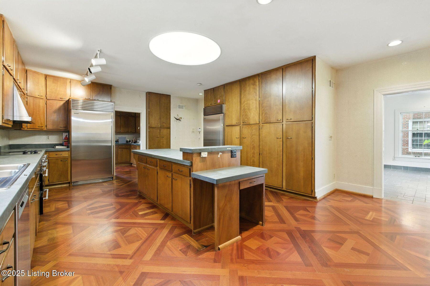 123 Arrowhead Rd