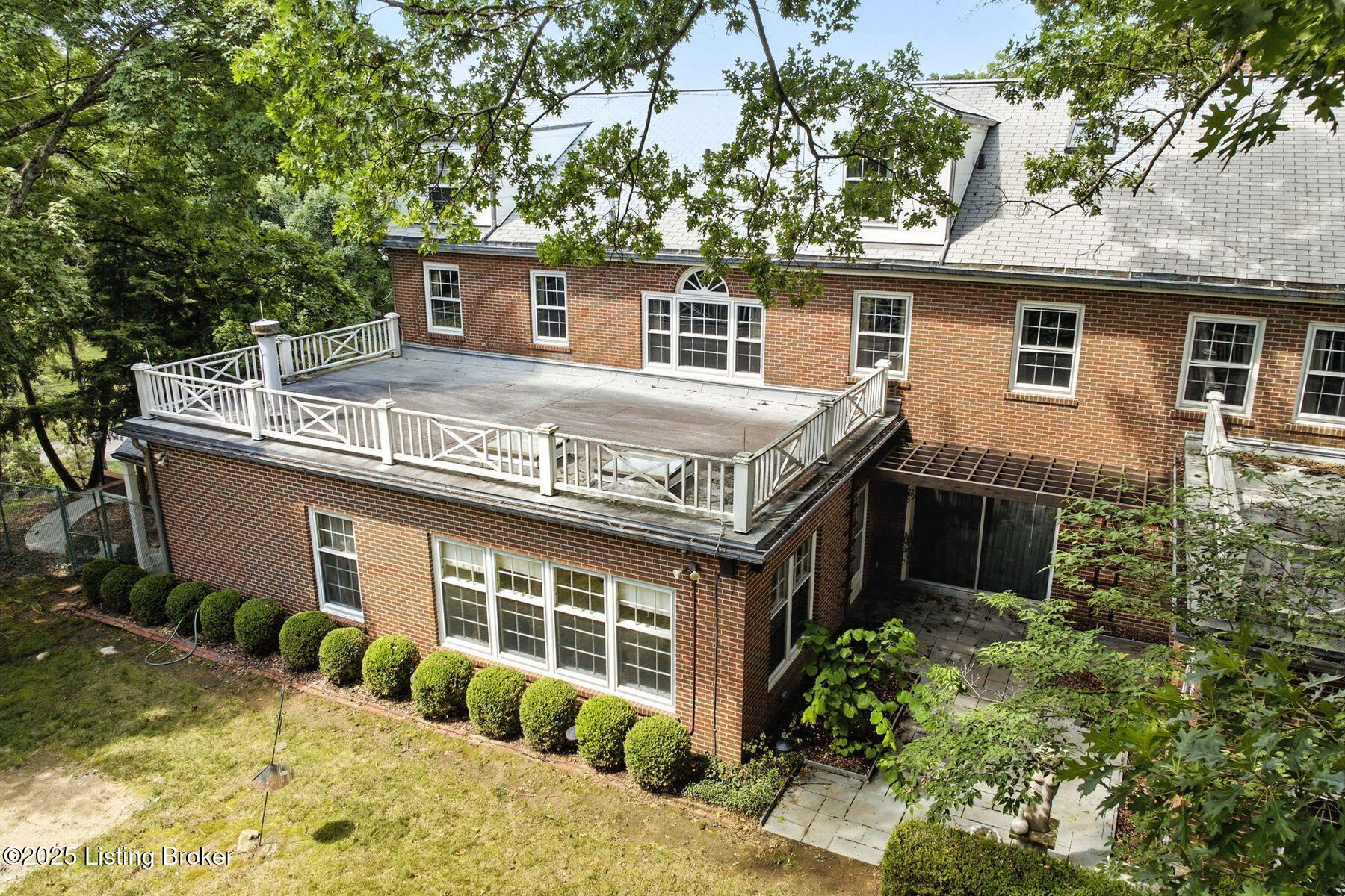 123 Arrowhead Rd