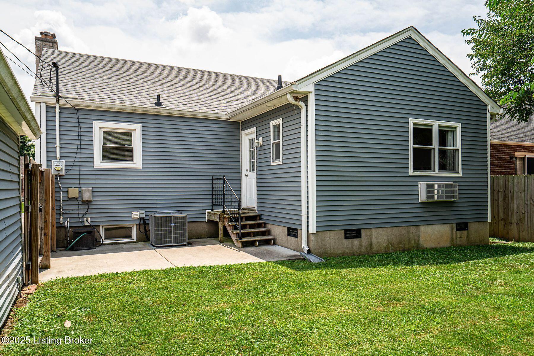 1011 Greenleaf Rd