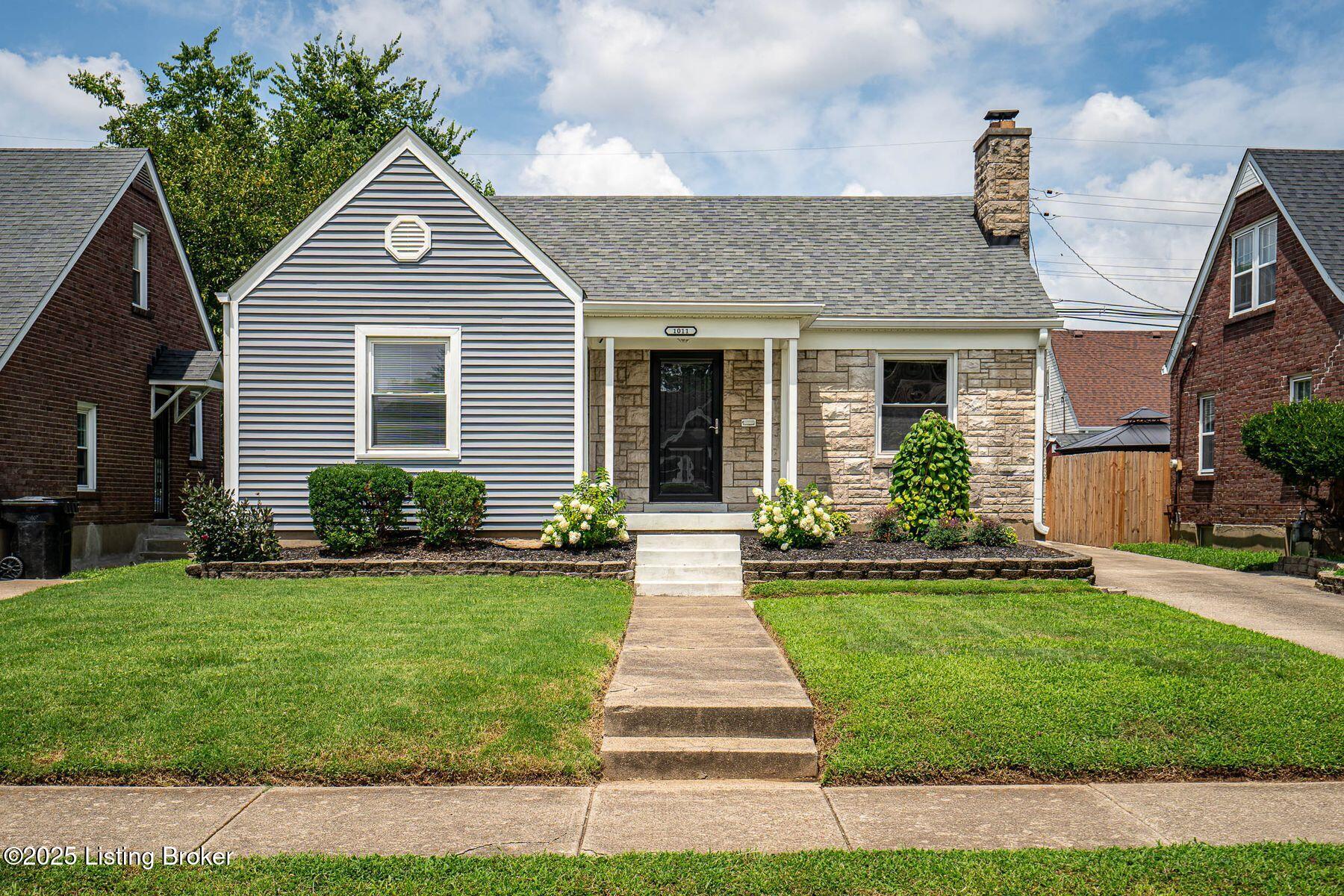 1011 Greenleaf Rd