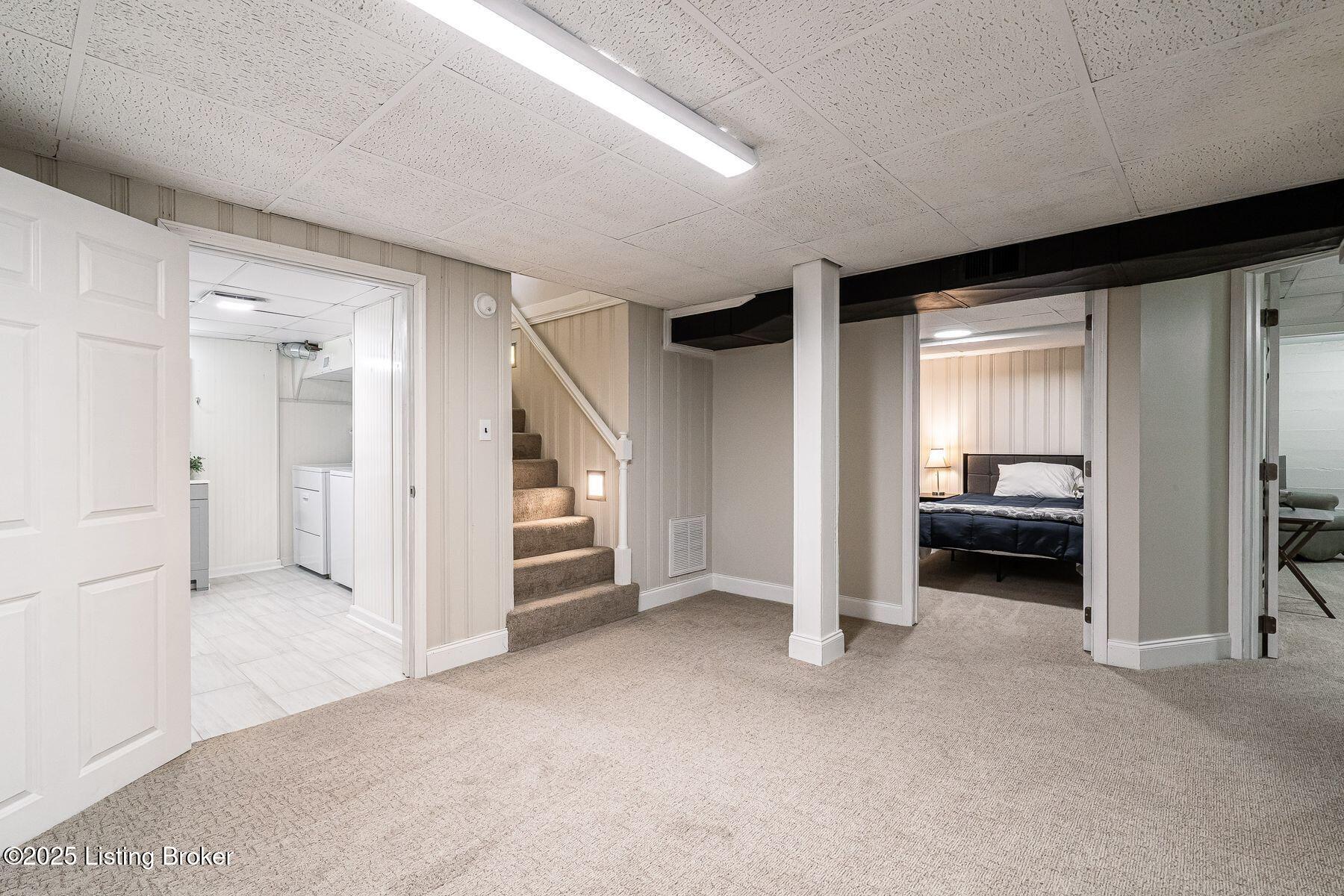 1011 Greenleaf Rd