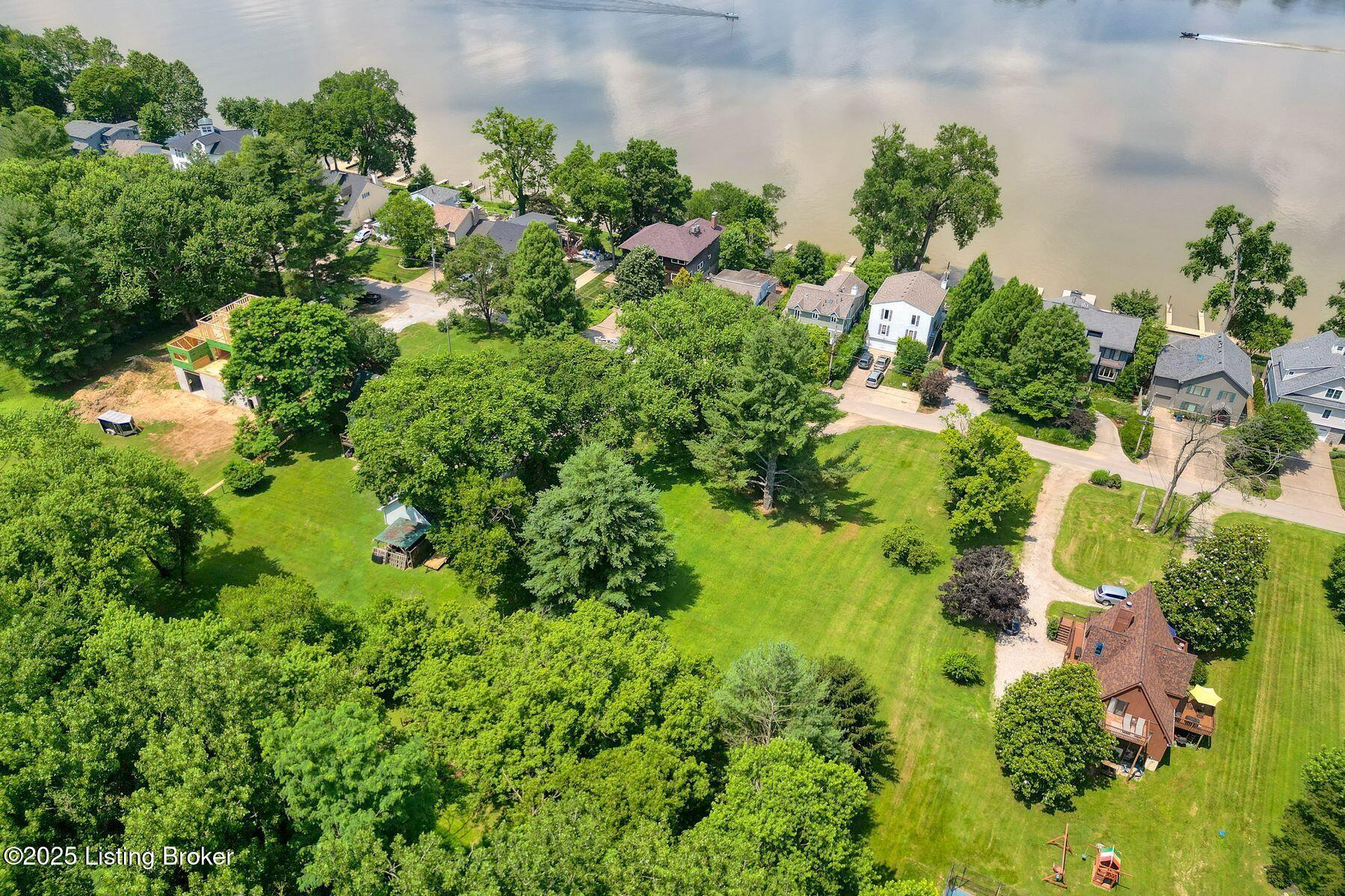 2701 Belknap Beach Rd