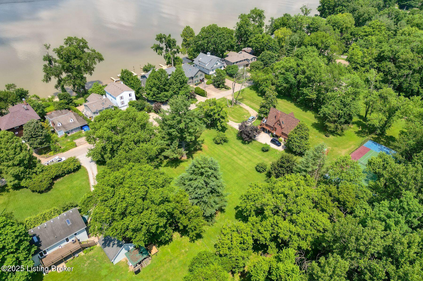 2701 Belknap Beach Rd