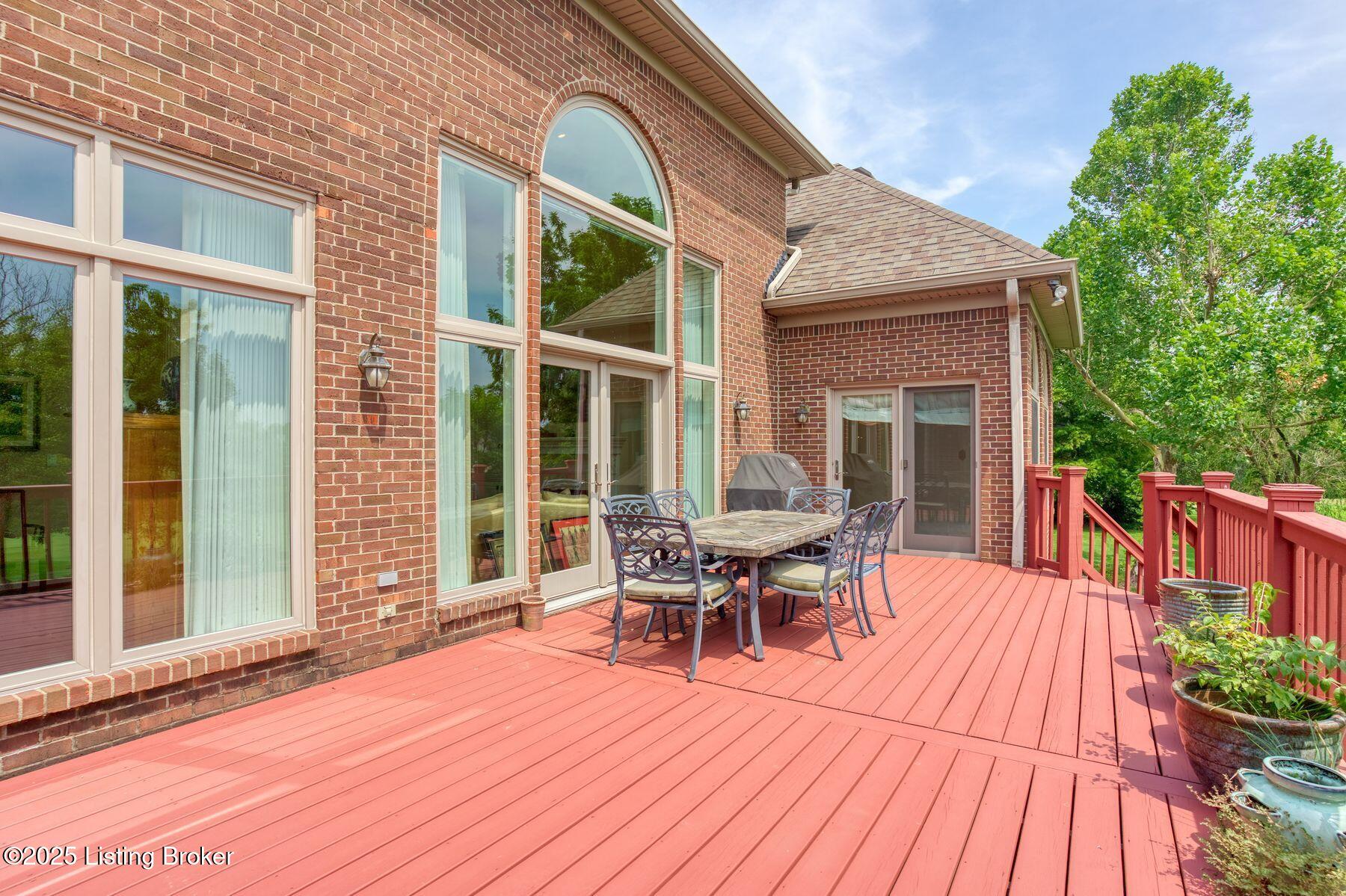 1511 Crosstimbers Dr