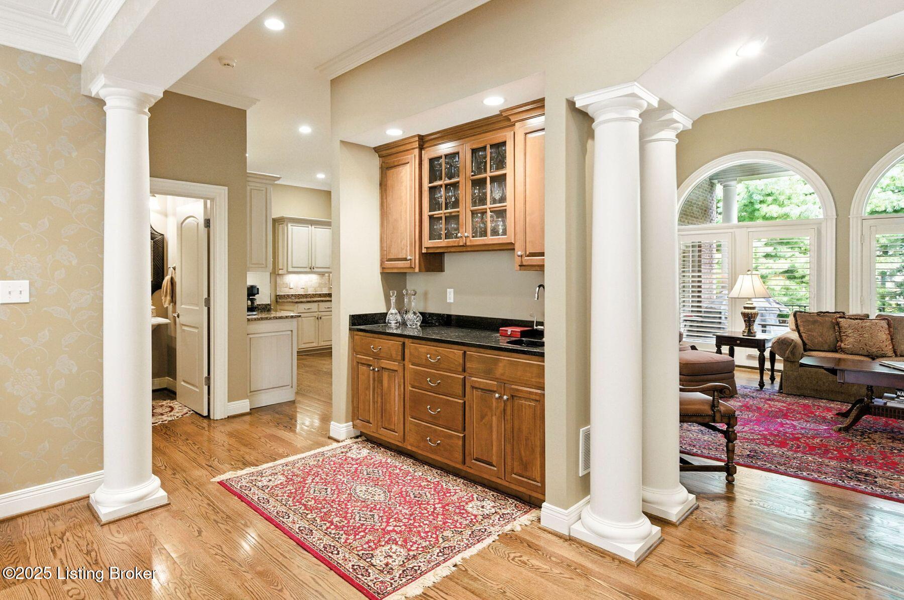 7611 Beechspring Farm Blvd
