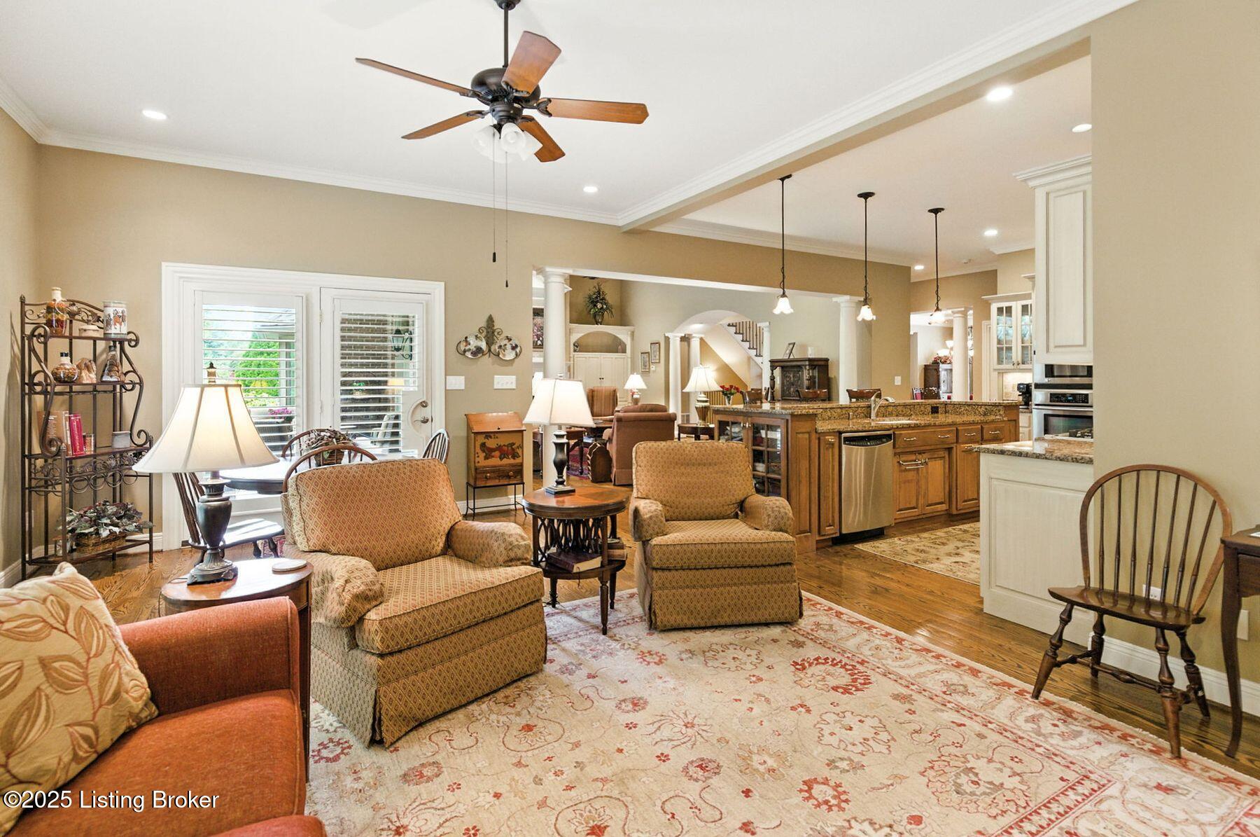 7611 Beechspring Farm Blvd