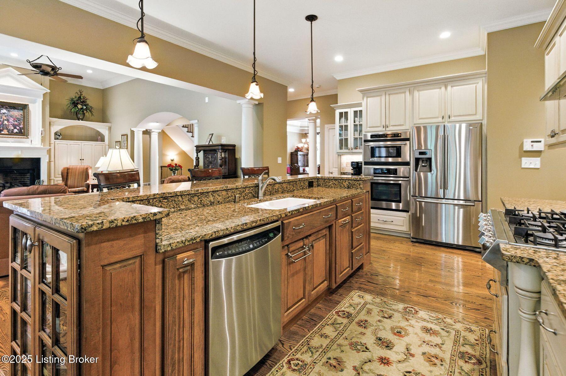 7611 Beechspring Farm Blvd