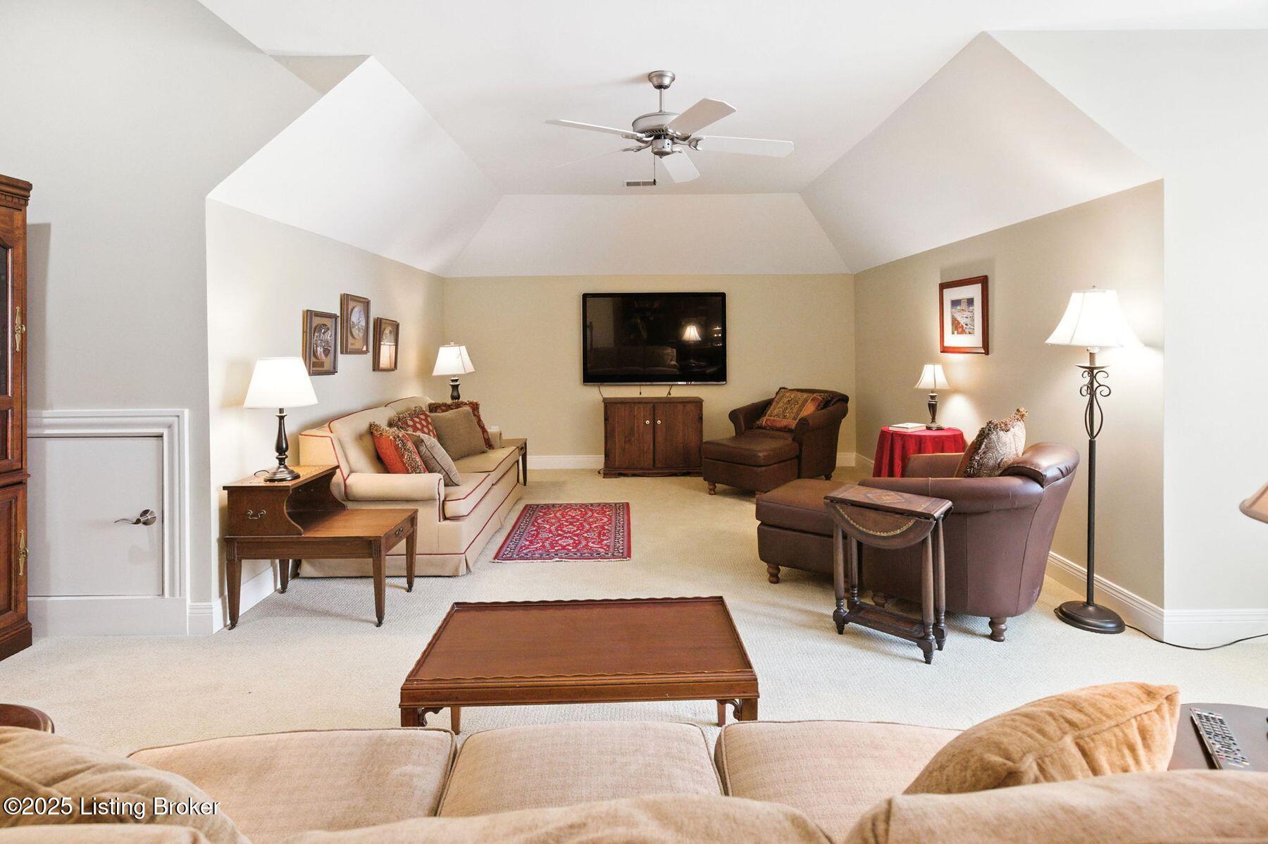 7611 Beechspring Farm Blvd