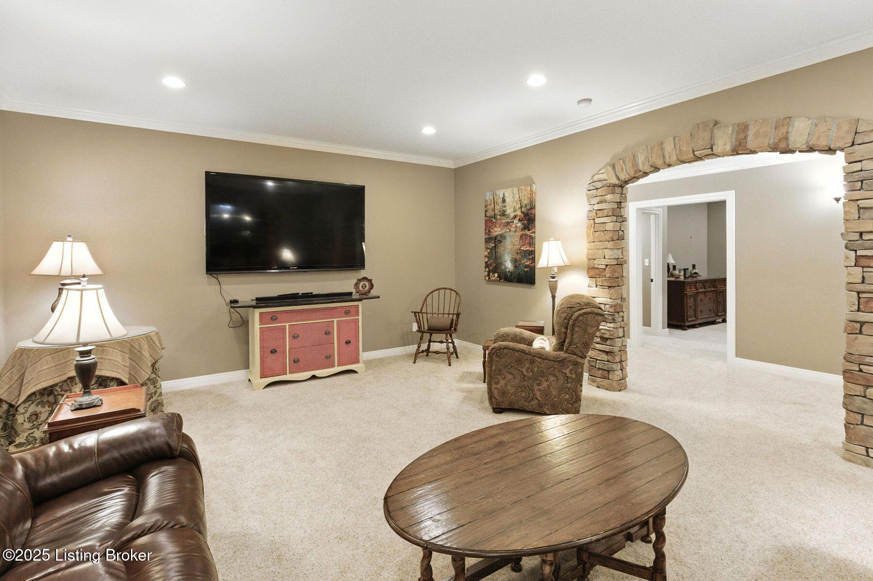 7611 Beechspring Farm Blvd