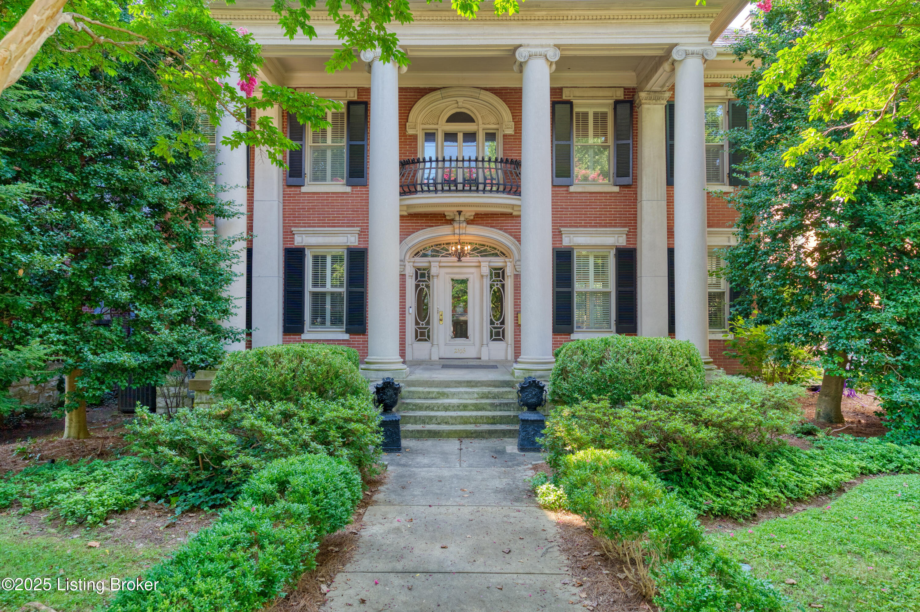 2106 Cherokee Pkwy