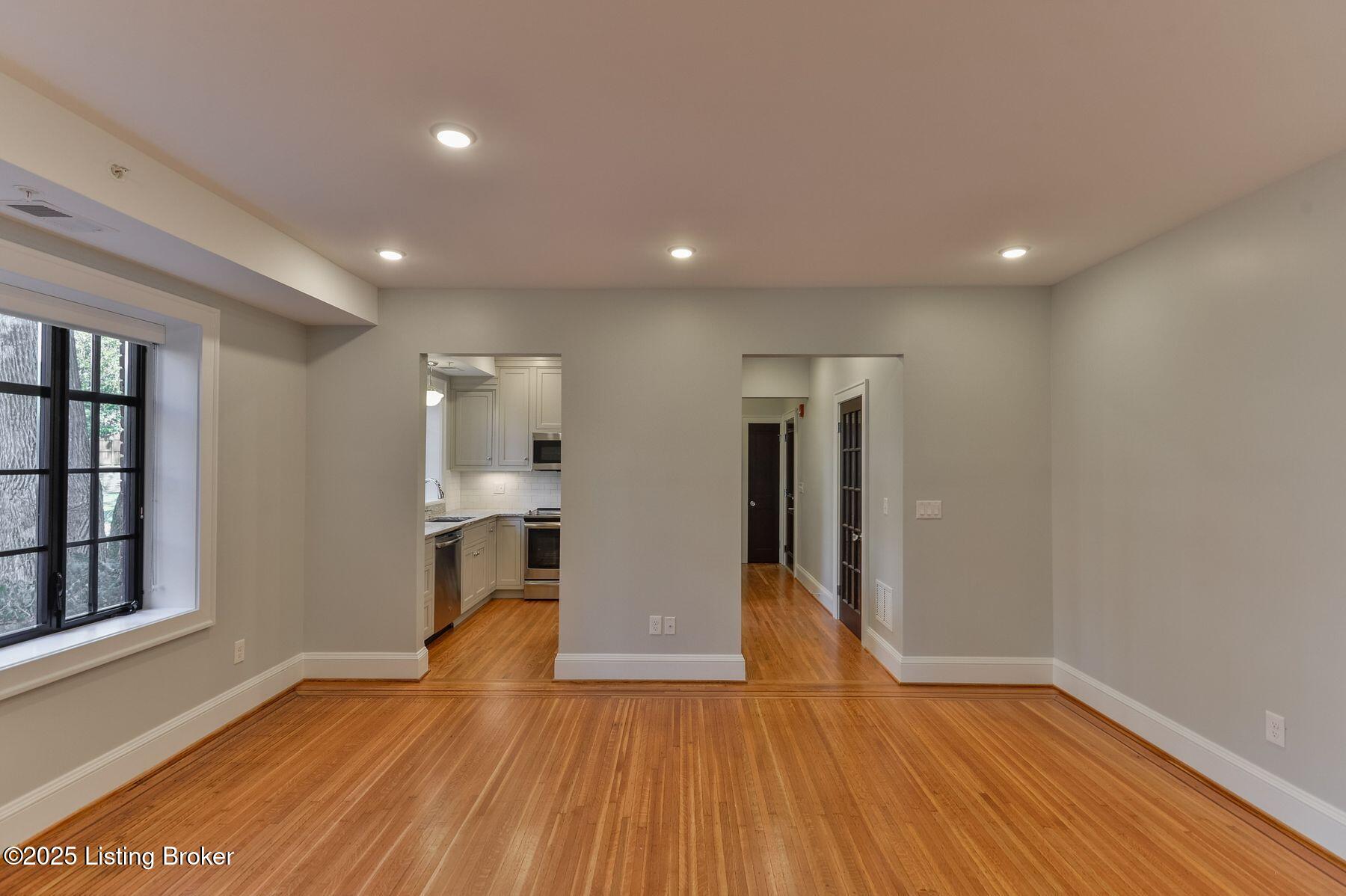 1411 Willow Ave 6