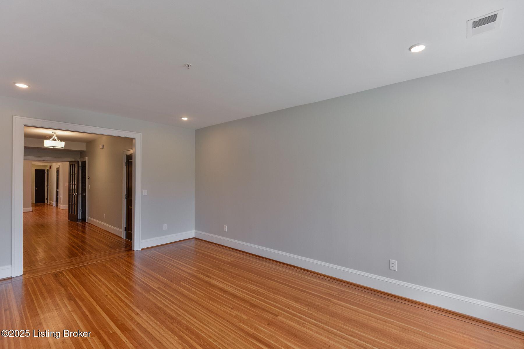 1411 Willow Ave 6