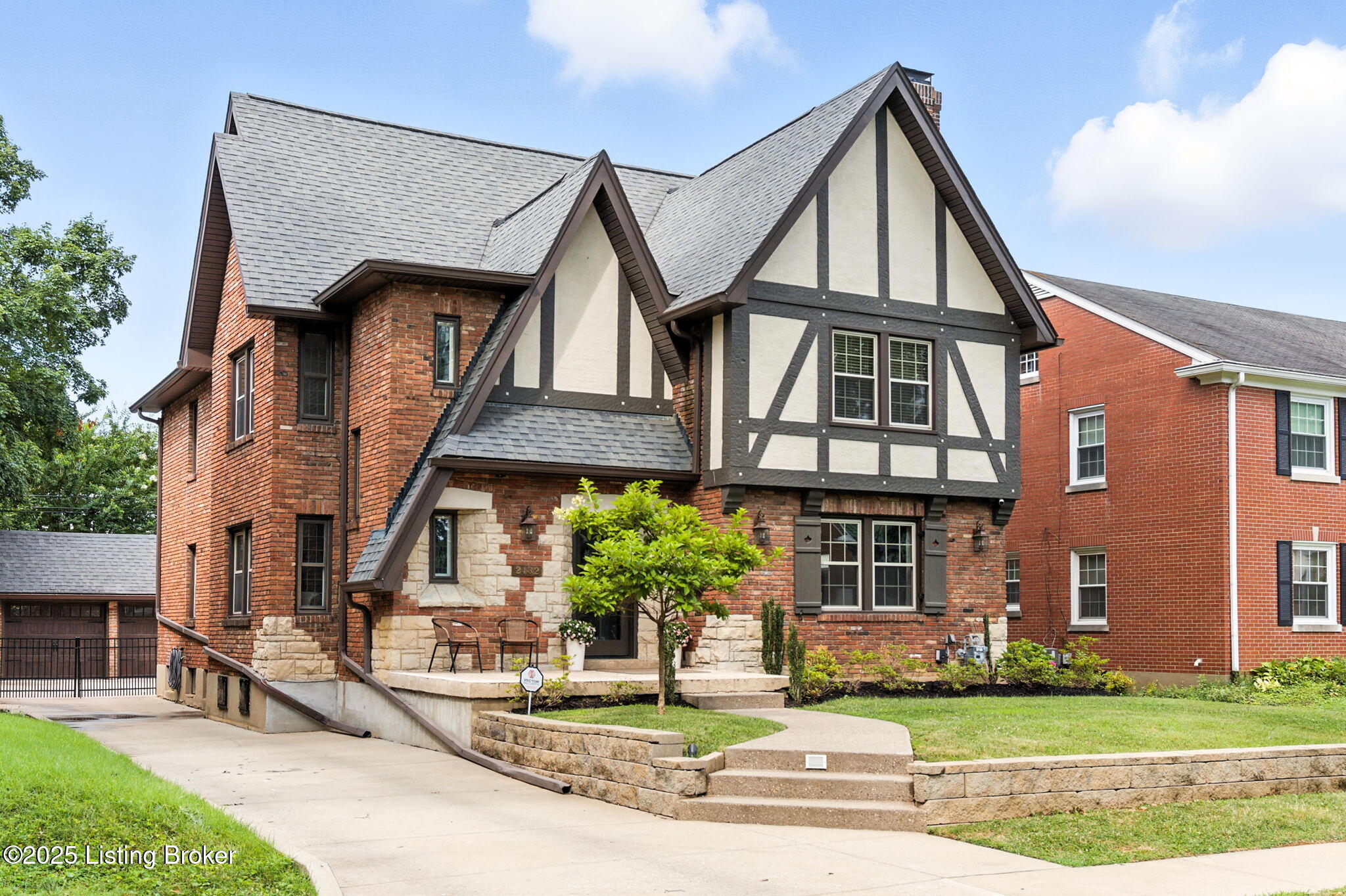 2432 Broadmeade Rd