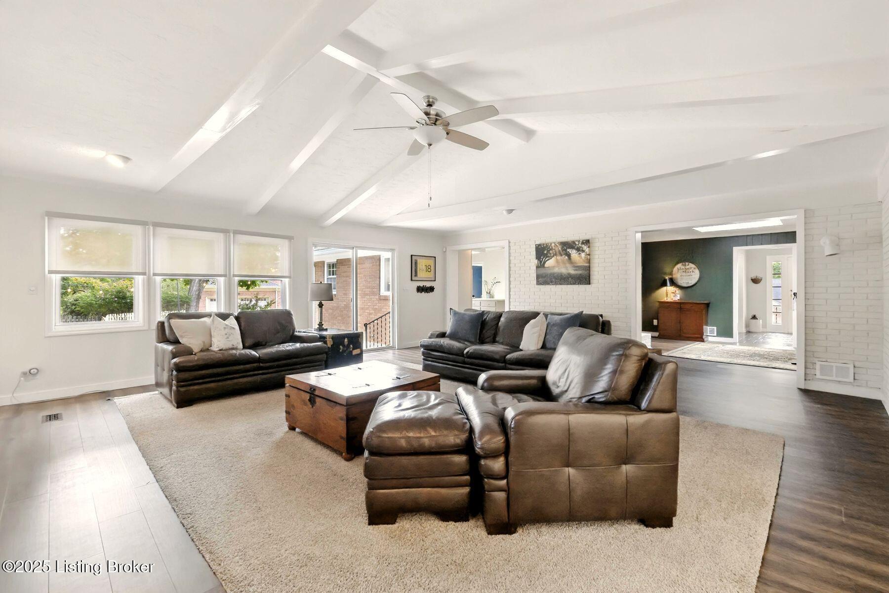 6104 Tidewater Ct