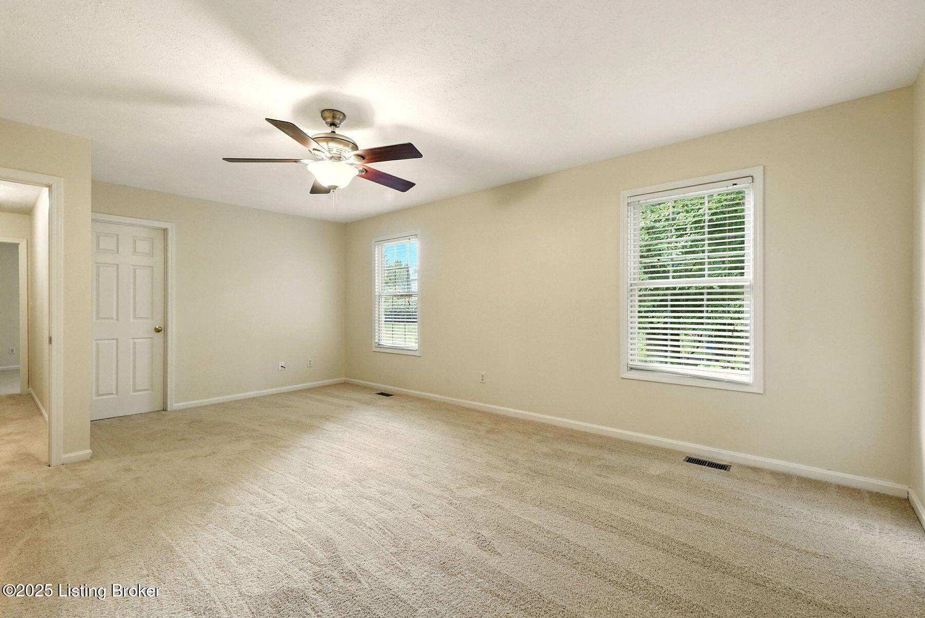 5113 Rising Oak Ct