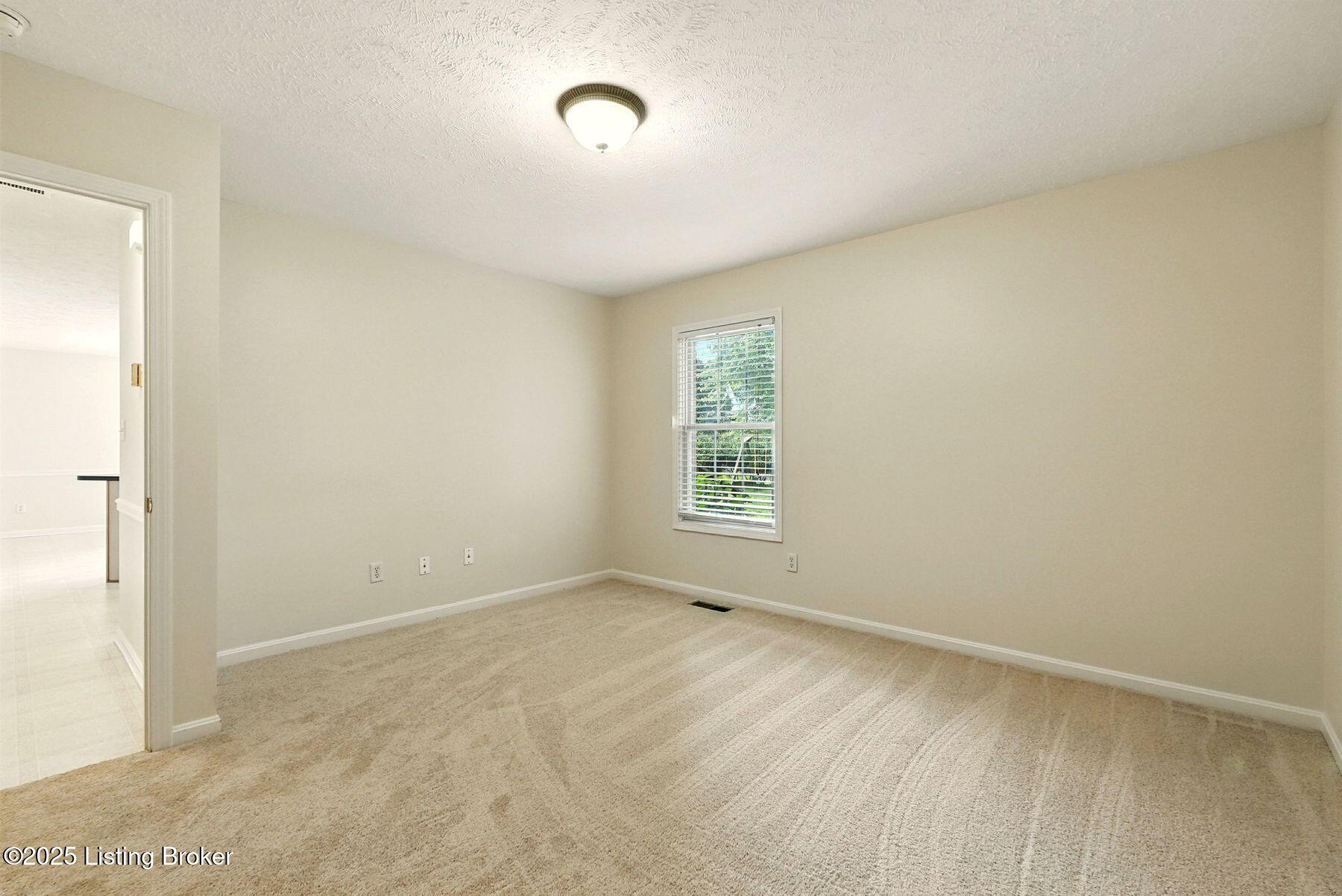 5113 Rising Oak Ct
