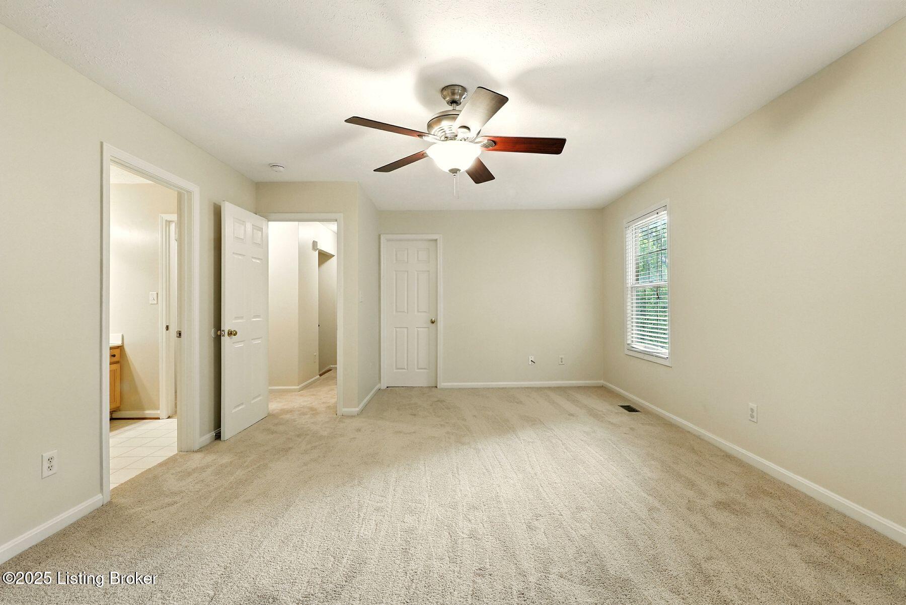 5113 Rising Oak Ct