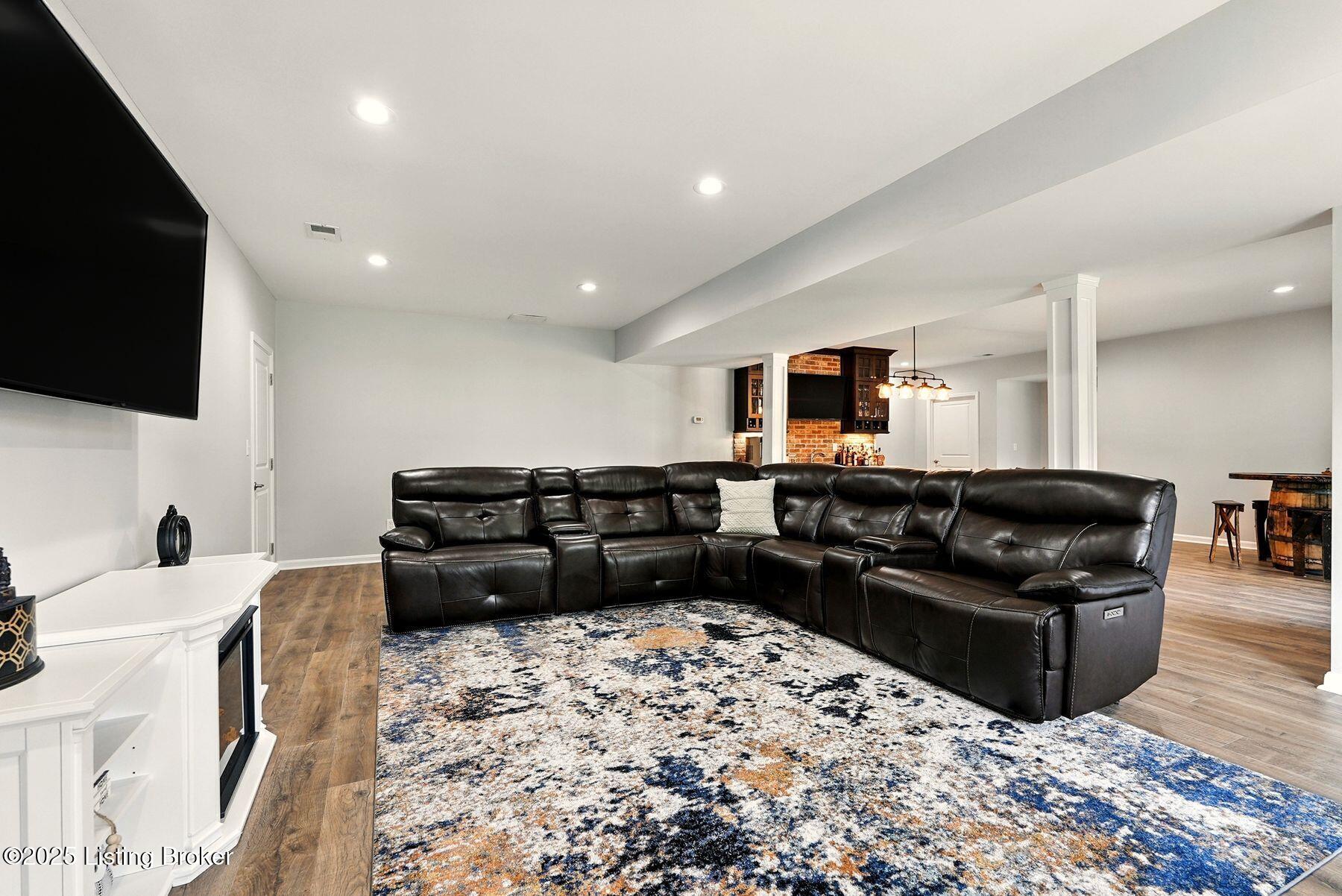 3403 Heather Wood Dr