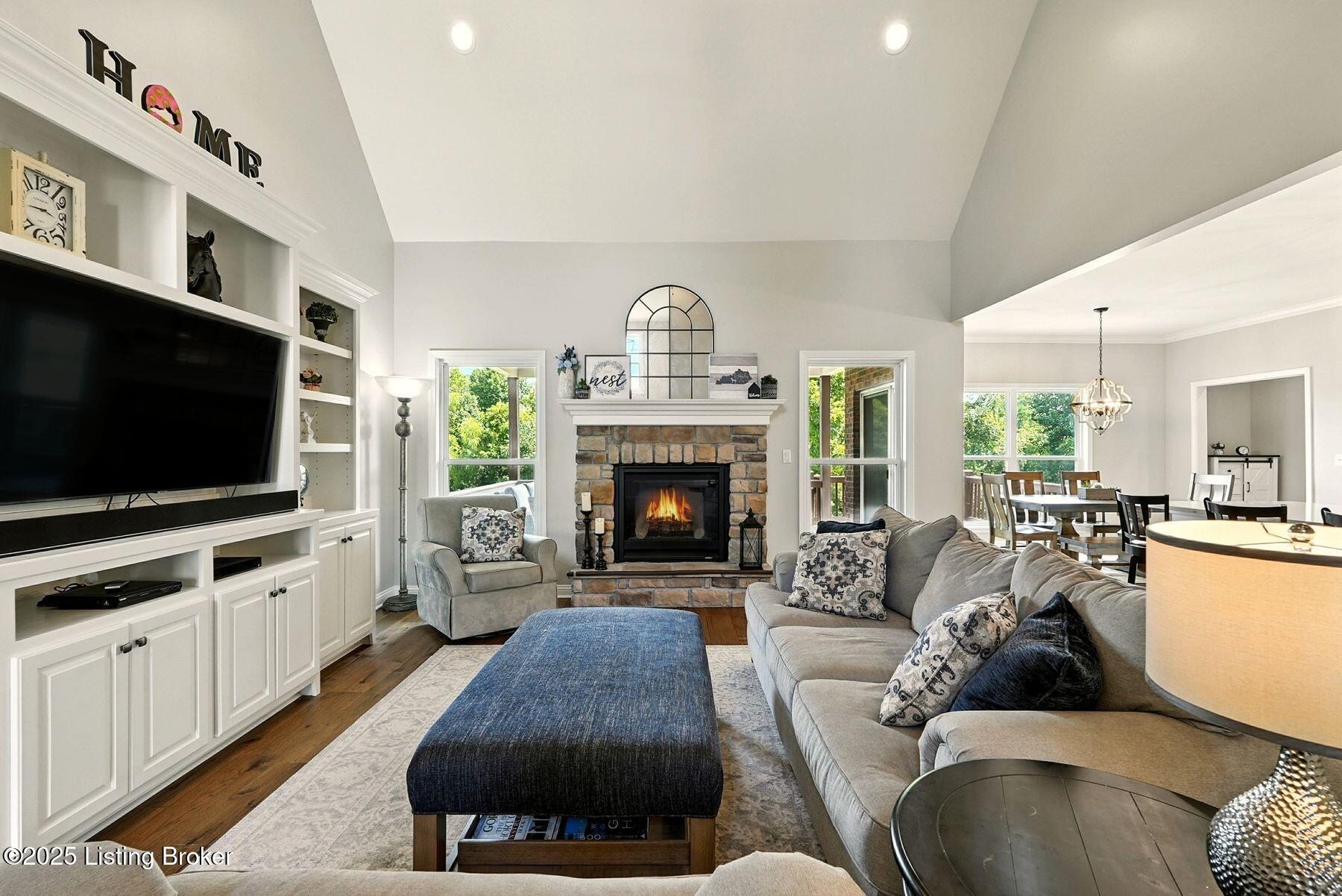 3403 Heather Wood Dr