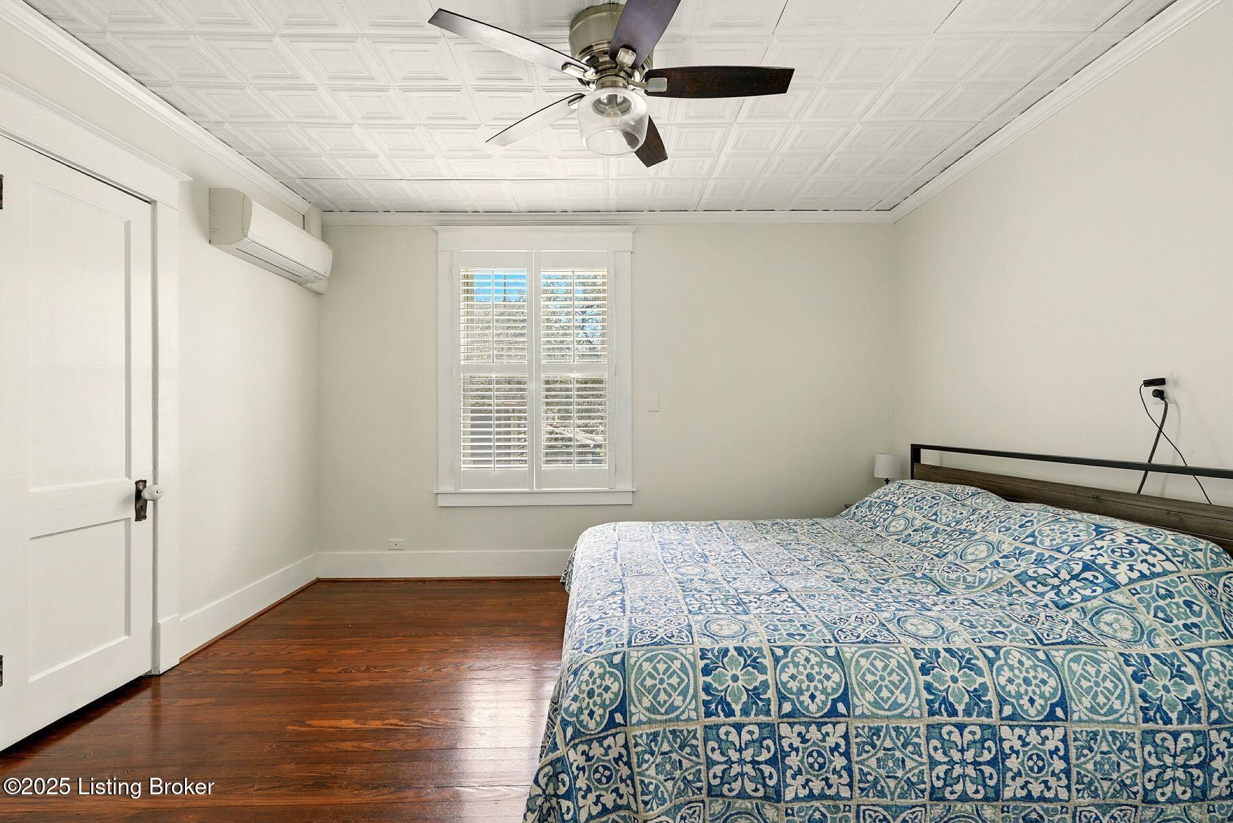 1616 Fernwood Ave