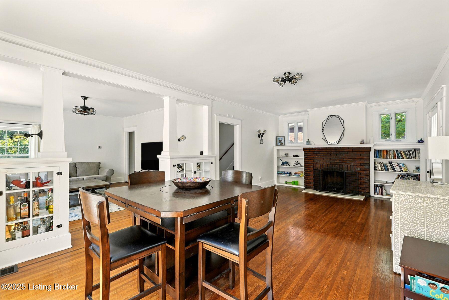 1616 Fernwood Ave