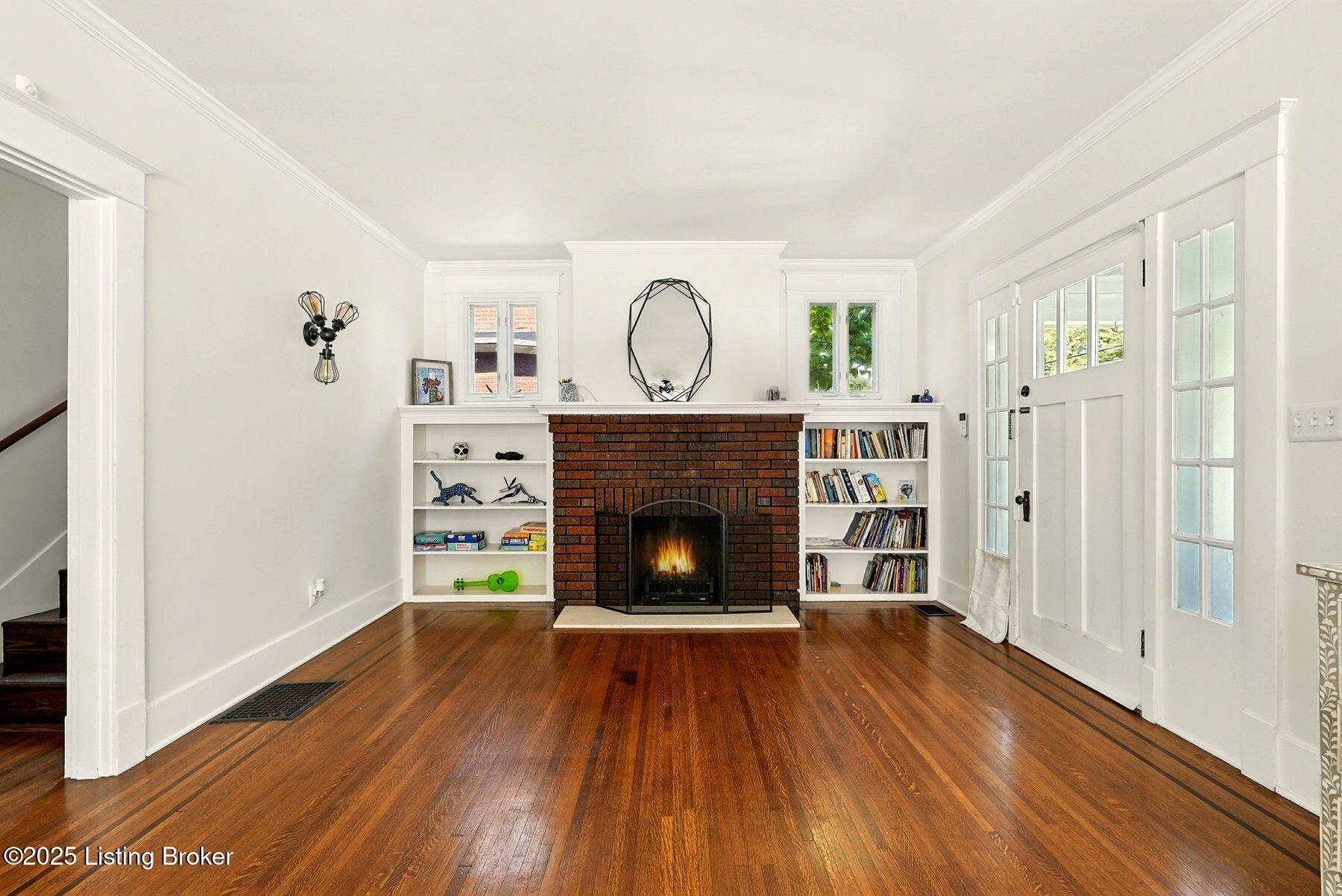 1616 Fernwood Ave