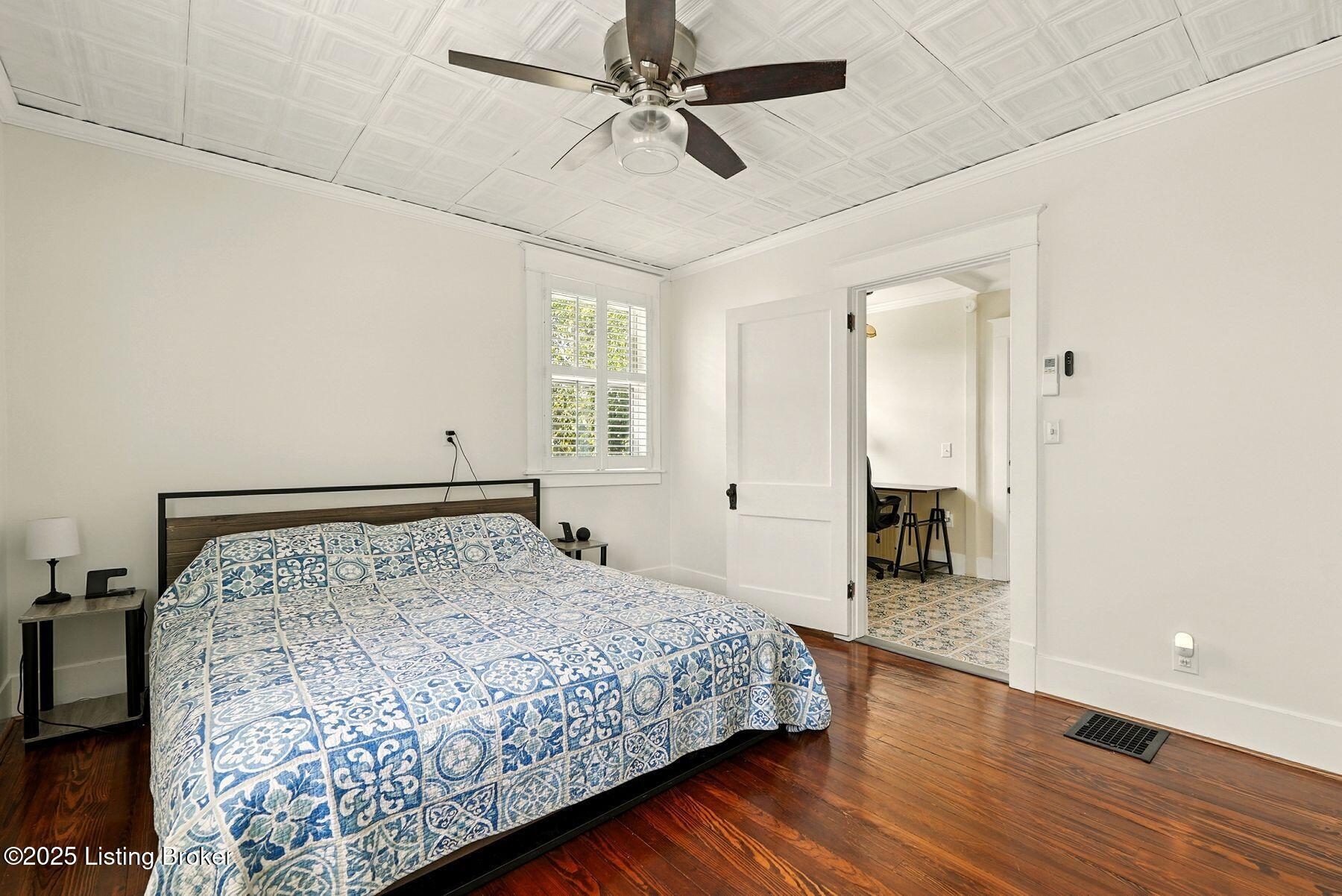 1616 Fernwood Ave