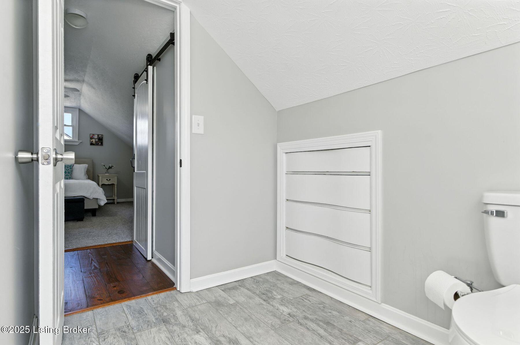 3112 Bobolink Rd