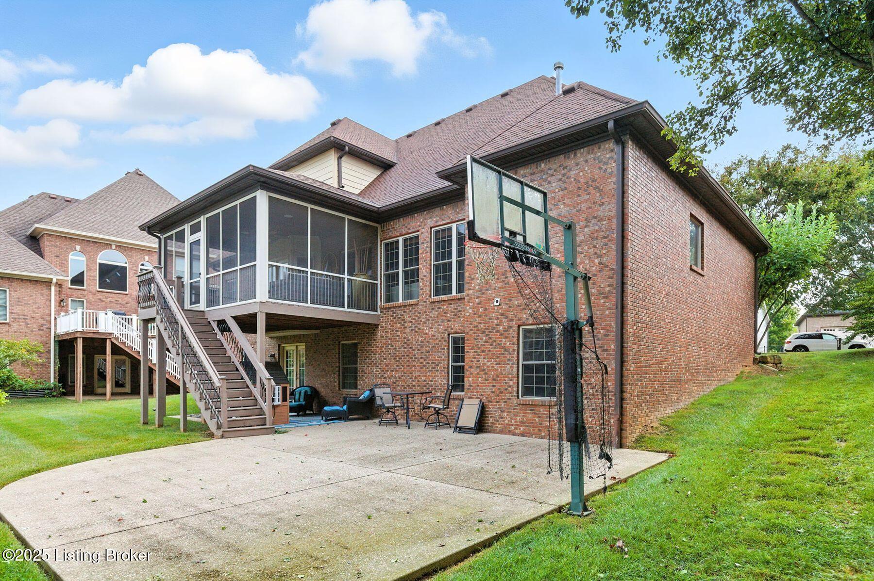 5204 Rock Bluff Dr