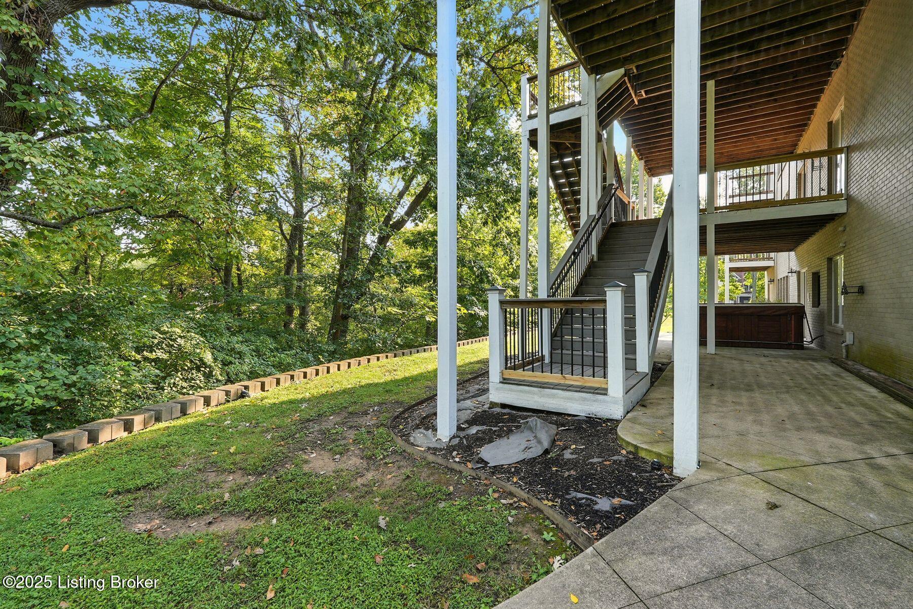 502 Weatherford Pl