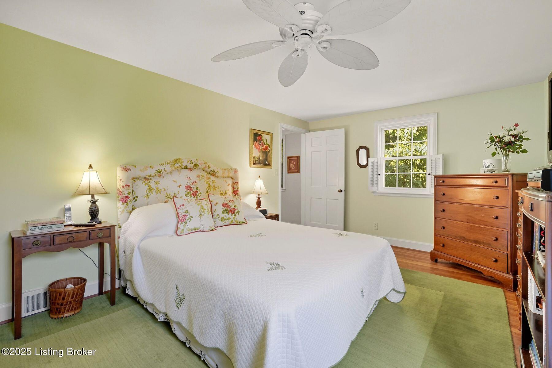 1404 Old Harrods Creek Rd