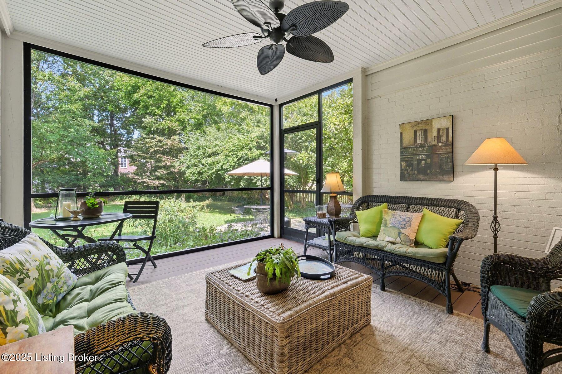 1404 Old Harrods Creek Rd