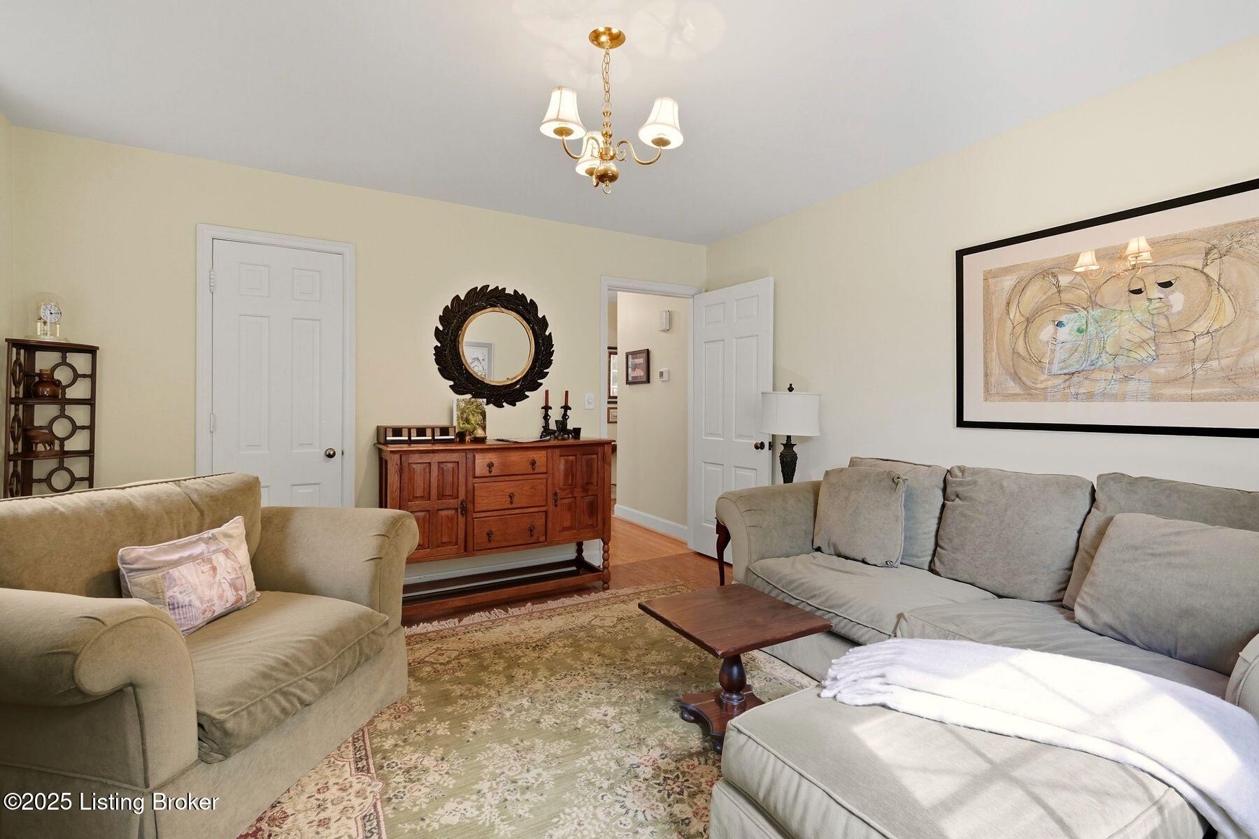 1404 Old Harrods Creek Rd